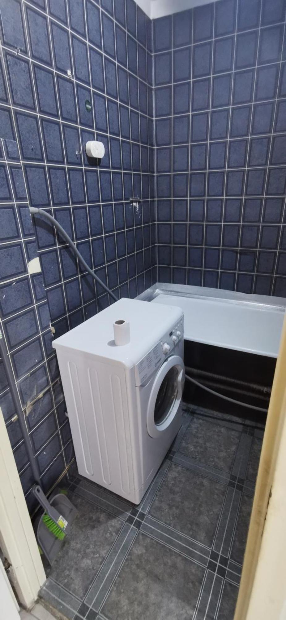 27 Kawalerka Apartment